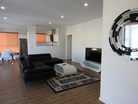 Phillip Island Towers - Dentist Find 15