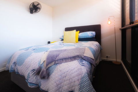 Waterfront Apt 234 Marinaquays - Dentists Australia 18