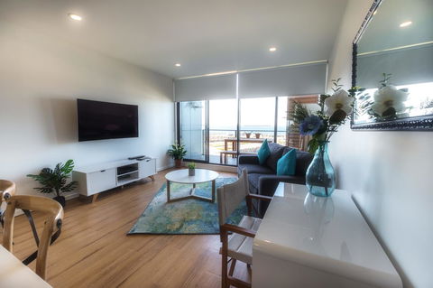 Waterfront Apt 234 Marinaquays - Dentists Australia 9
