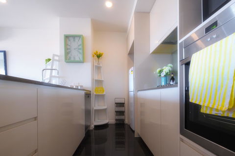 Waterfront Apt 234 Marinaquays - Dentists Australia 11