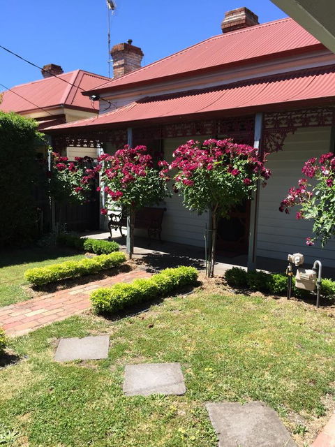 Airleigh-Rose Cottage - Dentist Find 0