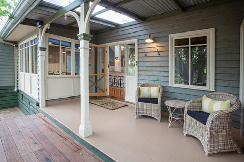 Oak Tree Lodge - Dentist Find 42