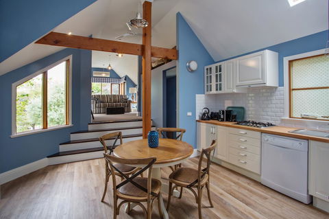 Oak Tree Lodge - Dentist Find 41