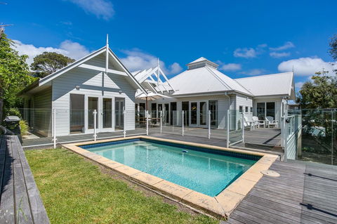 Perfect Blairgowrie Beach House - Dentist Find 1
