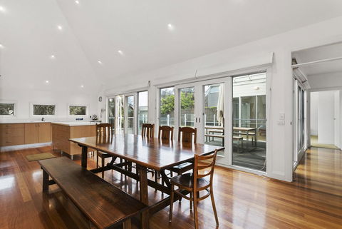 Perfect Blairgowrie Beach House - Dentist Find 9