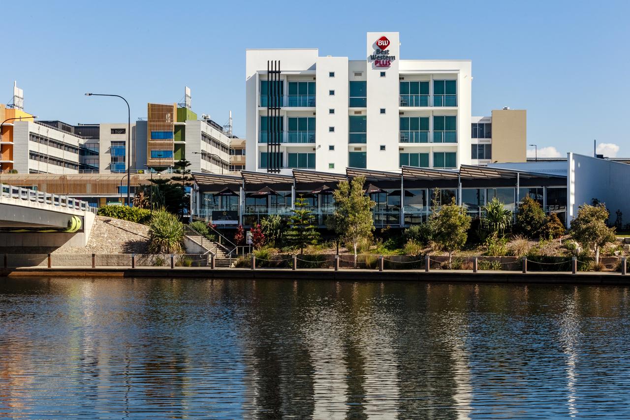 BEST WESTERN PLUS Lake Kawana Hotel