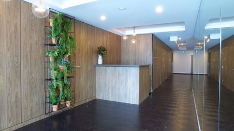 The Peninsula - Dentist Find 7