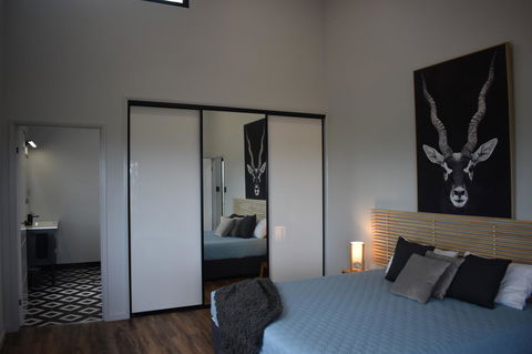 Ironbark House - Dentist Find 25