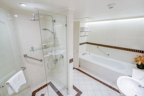 InterContinental Sanctuary Cove Resort - Dentist Find 2