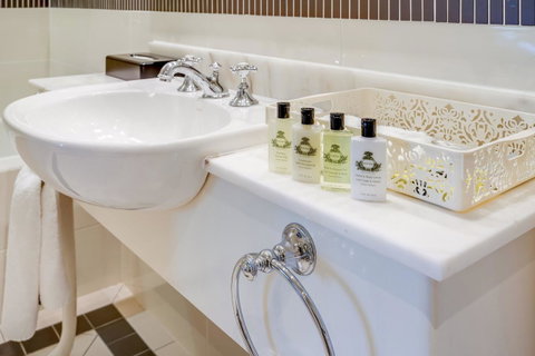 InterContinental Sanctuary Cove Resort - Dentist Find 18