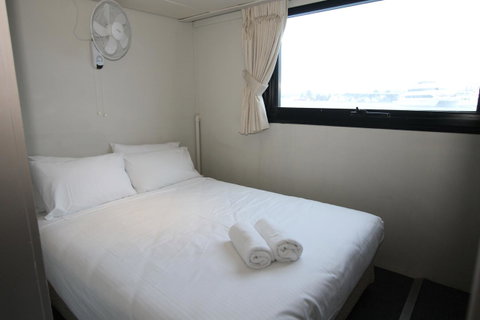 Coomera Houseboats - Dentist Find 22