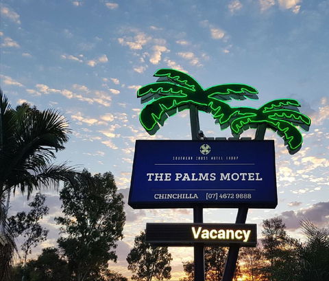 The Palms Motel - Dentist Find 1