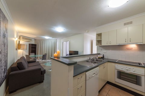 West End Central Apartments - Dentist Find 13