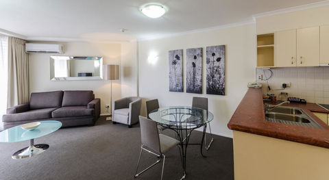West End Central Apartments - Dentist Find 21