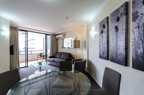 West End Central Apartments - Dentist Find 15