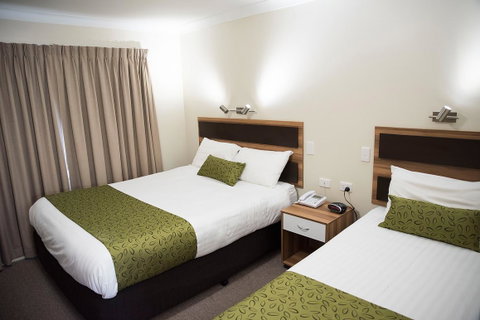 Charleville Motel - Dentists Australia 11