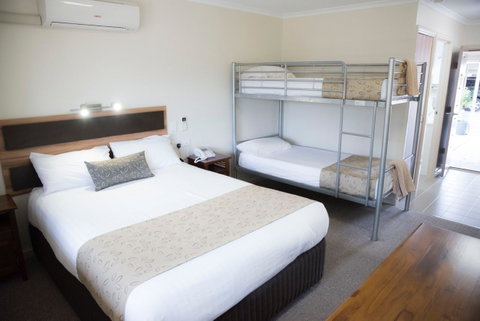 Charleville Motel - Dentists Australia 19