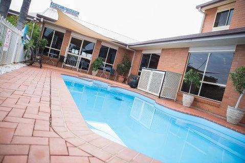 Charleville Motel - Dentists Australia 1