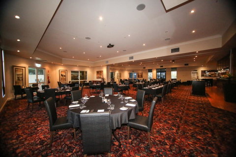Roma Explorers Inn - Dentists Australia 20
