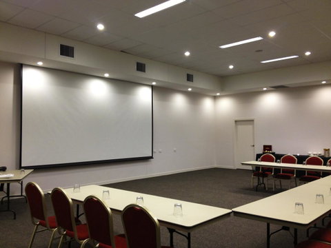 Roma Explorers Inn - Dentists Australia 27