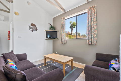 Kangaroo Island - Island Beach Shack - Dentist Find 0