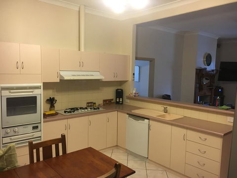 Jasons Place - Dentist Find 8