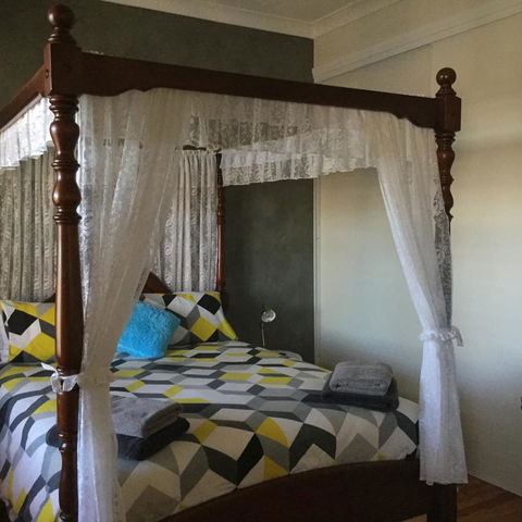 Jasons Place - Dentist Find 16