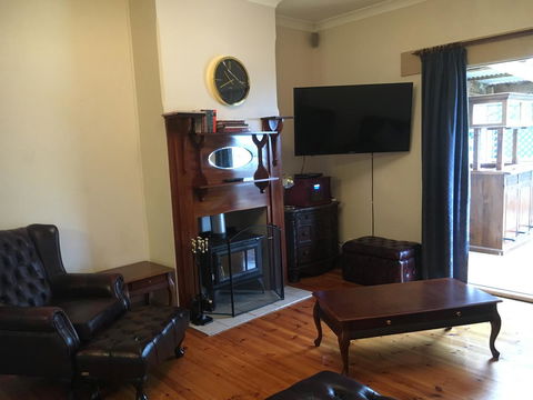 Jasons Place - Dentist Find 12