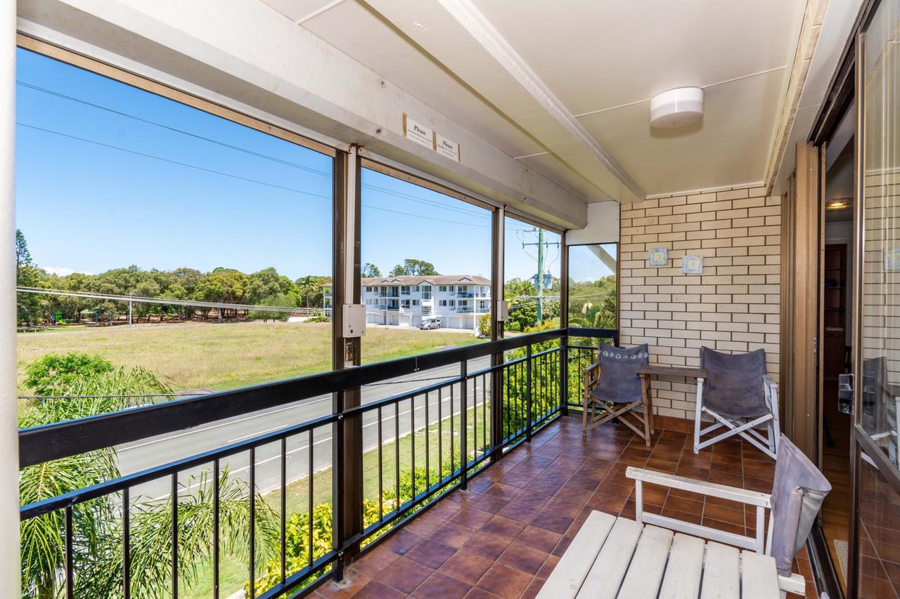 Spacious Unit overlooking Moreton Bay - Boyd St Woorim