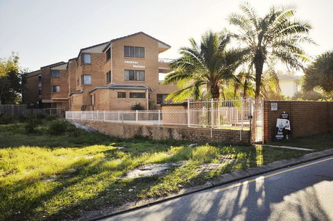 Crystal Waters On The Beach - Dentists Australia 16