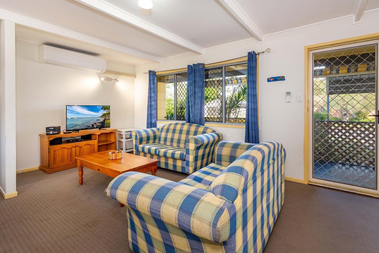 Pet Friendly Cottage in the Heart of Bribie - Wirraway St Bongaree