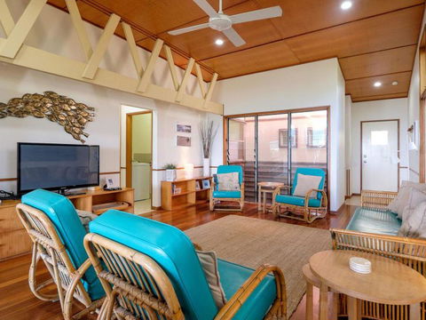 Claytons On Cylinder Beach Front - Dentist Find 7
