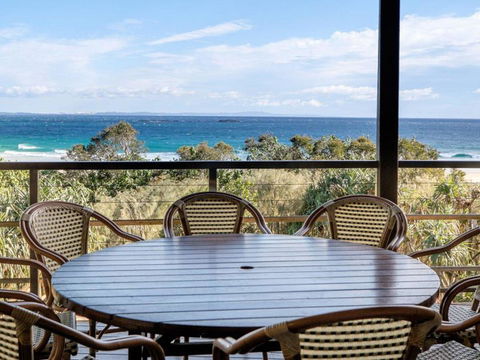 Claytons On Cylinder Beach Front - Dentist Find 15