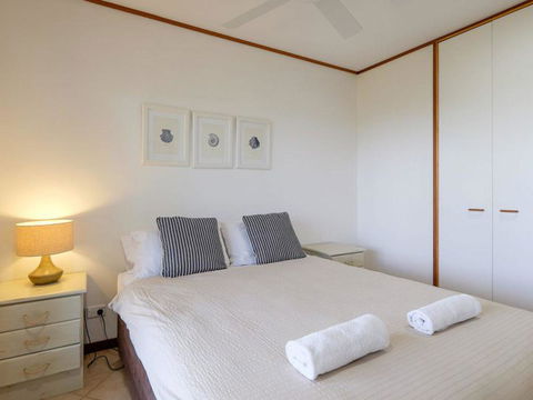 Claytons On Cylinder Beach Front - Dentist Find 9