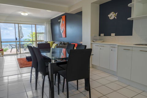 Pandanus Palms Holiday Resort - Dentist Find 22