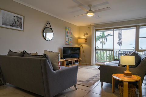 Pandanus Palms Holiday Resort - Dentist Find 12