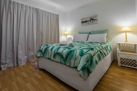 Pandanus Palms Holiday Resort - Dentist Find 39
