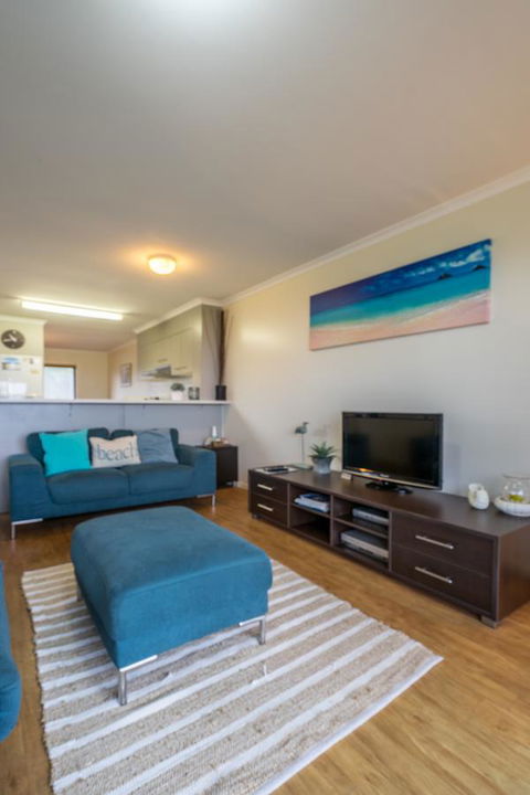 Pandanus Palms Holiday Resort - Dentist Find 30