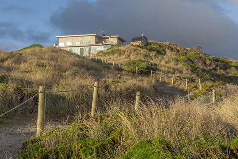Porky Beach Retreat - King Island Escapes - Dentist Find 11