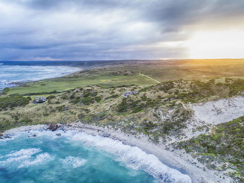 Porky Beach Retreat - King Island Escapes - Dentist Find 15