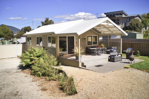 Adventure Bay Holiday Home - Dentist Find 2