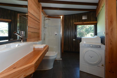 Taylors Bay Cottage - Dentist Find 11