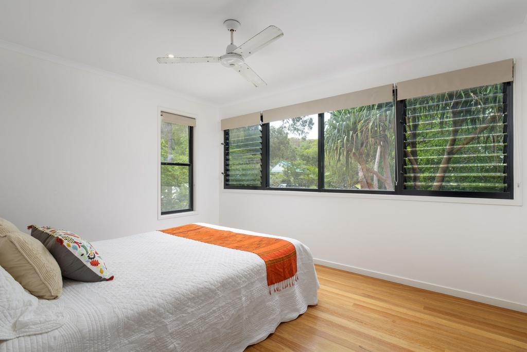 12 Naiad Court- Pool sleeps 8 close to beach