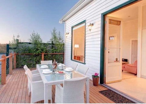 1880s Kananook Boutique Historic Luxury Apartment FSC Private Villa Bairnsdale - Dentist Find 0