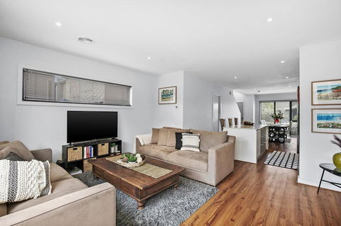 2 Bedroom Townhouse - Family & Corporate Bookings Only - Dentist Find 2