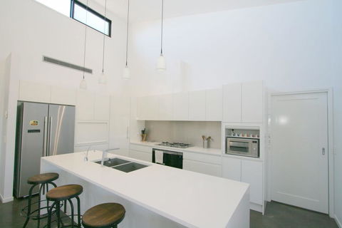 26 Twynam Street - Dentist Search 1