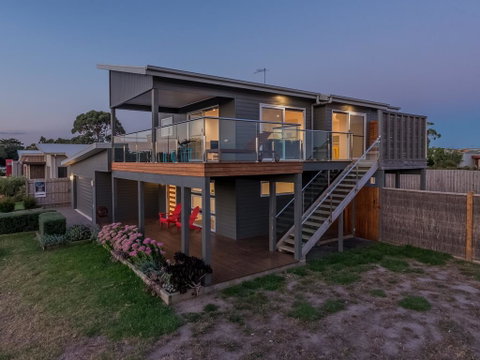 7 Boardwalk Boulevard, Cowes - Dentist Search 2