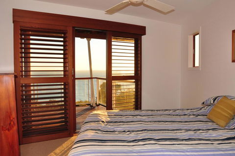 77 Cooloola Drive-Rainbow Beach - Dentist Find 3