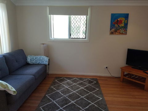 8 Hakea Place - Family Home On A Quiet Street, Close To Beach & Shops, Pet Friendly - Dentist Find 3