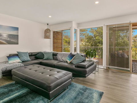 A Wave From It All - Dentist Find 3